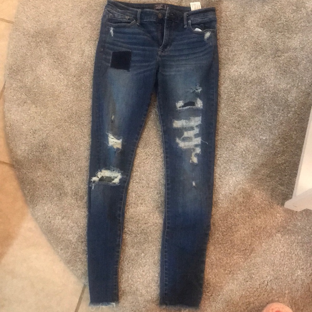 A&F Harper Low Rise Super Skinny